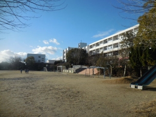 【小学校】箕面市立萱野東小学校 850m 周辺環境